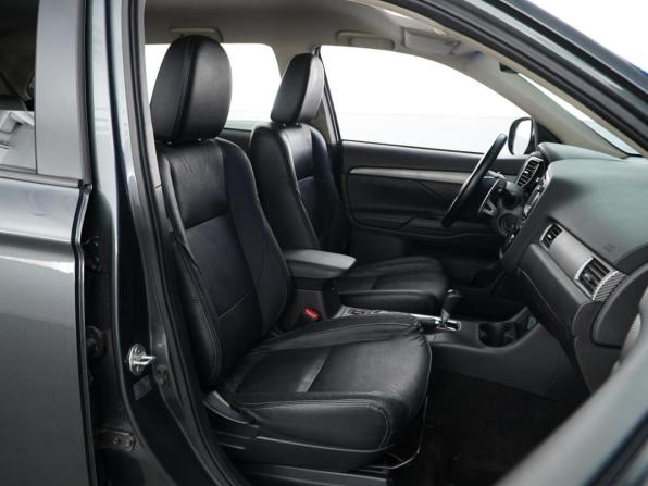 Mitsubishi Outlander III Рестайлинг с пробегом 2014 года, цена 1 649 099 рублей, 132593 км, внедорожник, Автокод Объявления