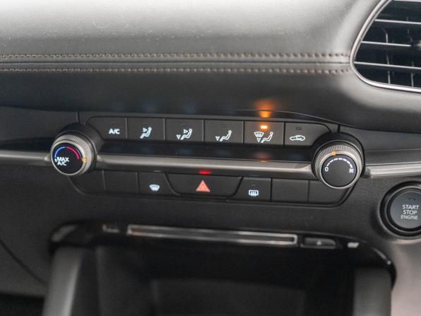 Mazda 3 IV (BP) с пробегом 2019 года, цена 1 575 000 рублей, 136969 км, седан, Автокод Объявления