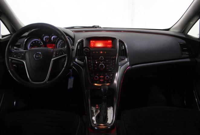 Opel Astra H Рестайлинг с пробегом 2010 года, цена 700 000 рублей, 145120 км, хэтчбек, Автокод Объявления