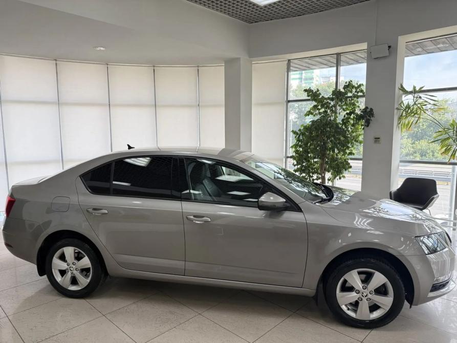 Skoda Octavia III (A7) Рестайлинг Москва  - изображение 4