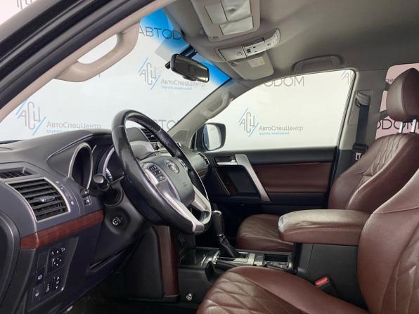 Toyota Land Cruiser Prado 150 Series Рестайлинг 1 с пробегом 2015 года, цена 2 797 000 рублей, 396599 км, внедорожник, Автокод Объявления