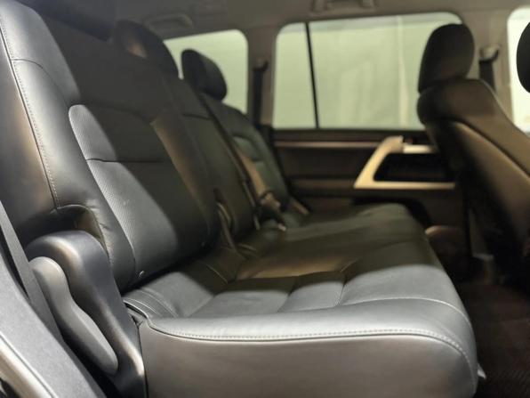 Toyota Land Cruiser 200 Series Рестайлинг 2 с пробегом 2019 года, цена 7 997 000 рублей, 130780 км, внедорожник, Автокод Объявления