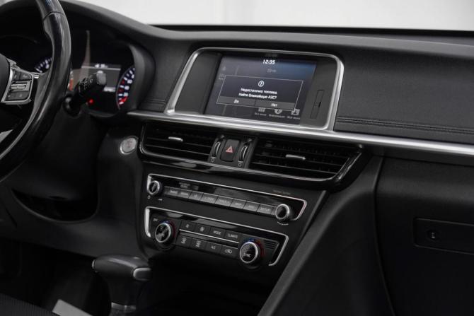 Kia Optima IV Рестайлинг с пробегом 2019 года, цена 1 019 000 рублей, 79754 км, седан, Автокод Объявления