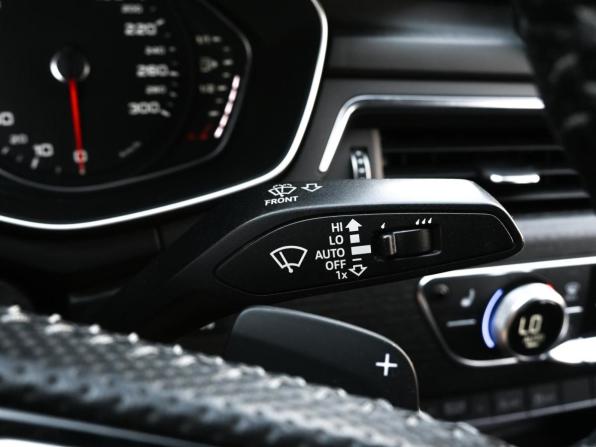Audi A4 V (B9) с пробегом 2017 года, цена 2 469 000 рублей, 182737 км, седан, Автокод Объявления