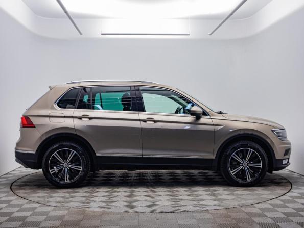 Volkswagen Tiguan II с пробегом 2017 года, цена 2 868 000 рублей, 99632 км, внедорожник, Автокод Объявления