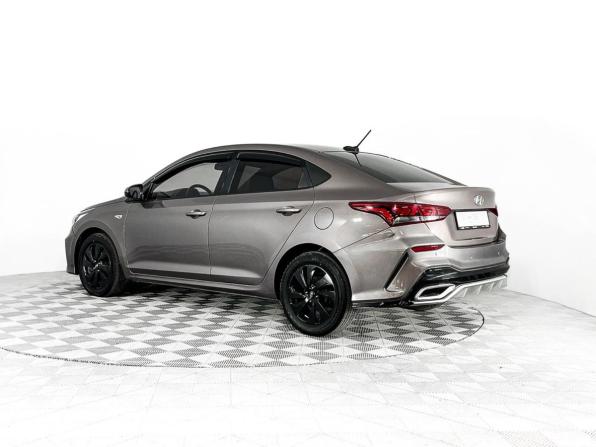 Hyundai Solaris II с пробегом 2019 года, цена 1 310 000 рублей, 106071 км, седан, Автокод Объявления