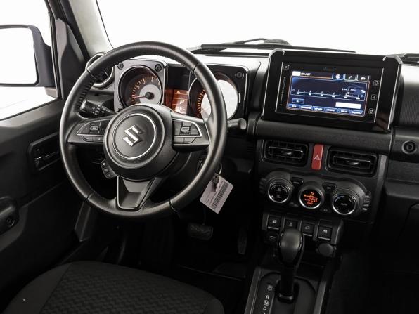 Suzuki Jimny IV с пробегом 2020 года, цена 2 580 000 рублей, 89765 км, внедорожник, Автокод Объявления