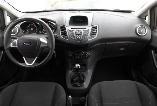 Ford Fiesta Mk6 Рестайлинг с пробегом 2017 года, цена 885 000 рублей, 75999 км, хэтчбек, Автокод Объявления
