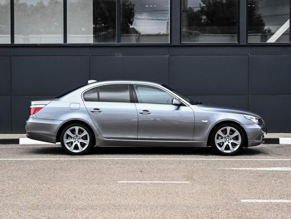 BMW 5 серии V (E60/E61) Рестайлинг с пробегом 2009 года, цена 1 324 000 рублей, 285855 км, седан, Автокод Объявления