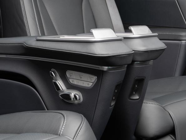 Mercedes-Benz V-Класс III (W447) Рестайлинг 2 с пробегом 2026 года, цена 14 890 000 рублей, 10 км, минивэн, Автокод Объявления