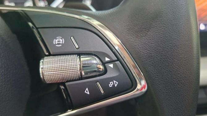 Skoda Octavia IV (A8) с пробегом 2021 года, цена 2 350 000 рублей, 47600 км, лифтбек, Автокод Объявления