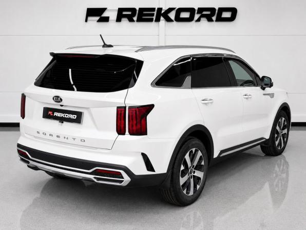 Kia Sorento IV с пробегом 2021 года, цена 3 399 000 рублей, 198135 км, внедорожник, Автокод Объявления