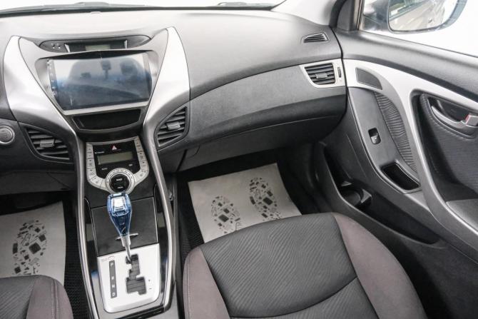 Hyundai Elantra V (MD) с пробегом 2012 года, цена 1 019 000 рублей, 207458 км, седан, Автокод Объявления