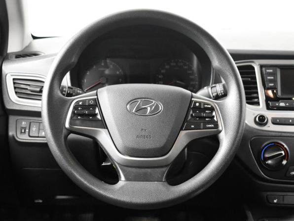 Hyundai Solaris II с пробегом 2019 года, цена 1 165 200 рублей, 109200 км, седан, Автокод Объявления