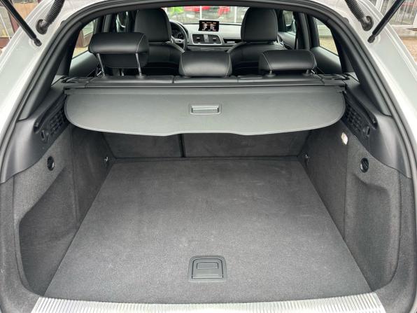 Audi Q3 I (8U) Рестайлинг с пробегом 2017 года, цена 2 570 000 рублей, 146115 км, внедорожник, Автокод Объявления