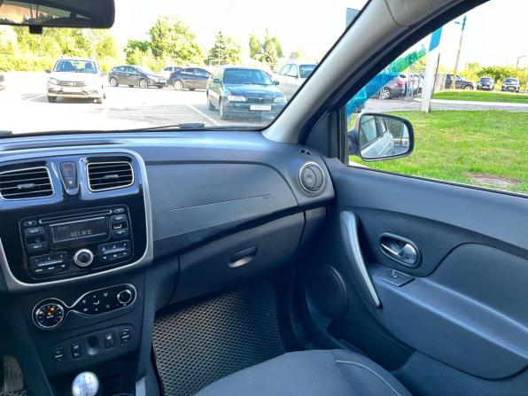 Renault Sandero II с пробегом 2016 года, цена 950 000 рублей, 125880 км, хэтчбек, Автокод Объявления