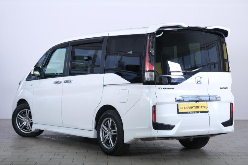 Honda Stepwgn V Омск  - изображение 5
