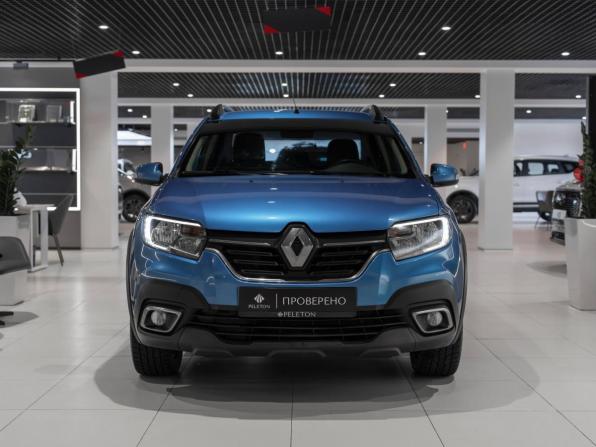 Renault Logan II Рестайлинг с пробегом 2019 года, цена 1 075 000 рублей, 127200 км, седан, Автокод Объявления