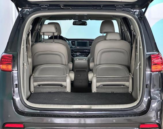 Kia Carnival III с пробегом 2018 года, цена 2 770 000 рублей, 111200 км, минивэн, Автокод Объявления