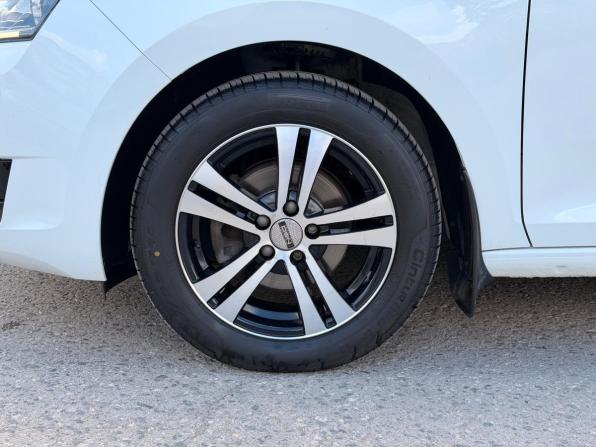 Skoda Rapid I Рестайлинг с пробегом 2019 года, цена 1 259 000 рублей, 101000 км, лифтбек, Автокод Объявления