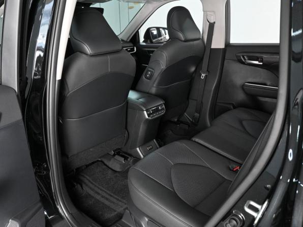 Toyota Highlander IV (XU70) с пробегом 2026 года, цена 5 449 000 рублей, 19 км, внедорожник, Автокод Объявления
