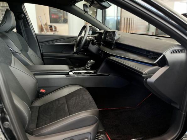 Toyota Camry IX (XV80) China Market с пробегом 2025 года, цена 4 515 000 рублей, 42 км, седан, Автокод Объявления