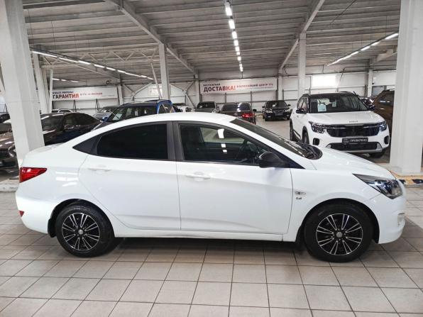 Hyundai Solaris I Рестайлинг с пробегом 2016 года, цена 869 000 рублей, 168741 км, седан, Автокод Объявления