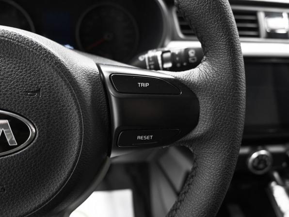 Kia Rio IV с пробегом 2018 года, цена 1 295 000 рублей, 183145 км, хэтчбек, Автокод Объявления