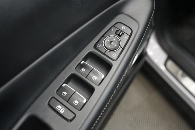 Hyundai Santa Fe IV Рестайлинг с пробегом 2022 года, цена 4 390 000 рублей, 67000 км, внедорожник, Автокод Объявления