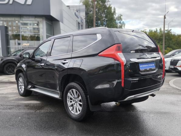 Mitsubishi Pajero Sport III с пробегом 2017 года, цена 2 850 000 рублей, 122770 км, внедорожник, Автокод Объявления