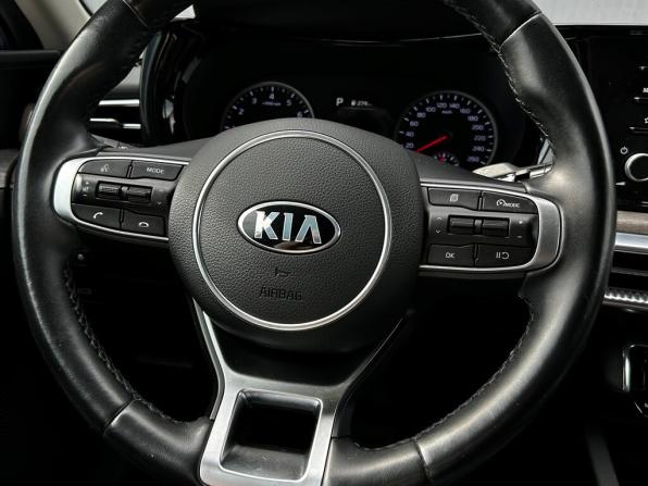 Kia K5 III с пробегом 2021 года, цена 2 445 700 рублей, 43649 км, седан, Автокод Объявления