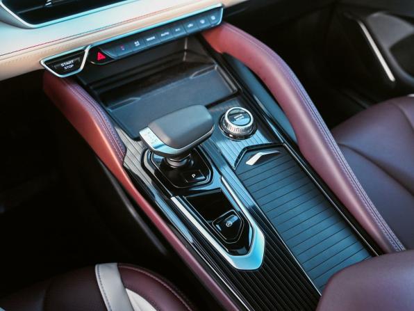 Geely Monjaro I с пробегом 2023 года, цена 3 349 000 рублей, 43398 км, внедорожник, Автокод Объявления