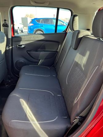 Renault Sandero II Рестайлинг с пробегом 2019 года, цена 1 280 000 рублей, 71222 км, хэтчбек, Автокод Объявления