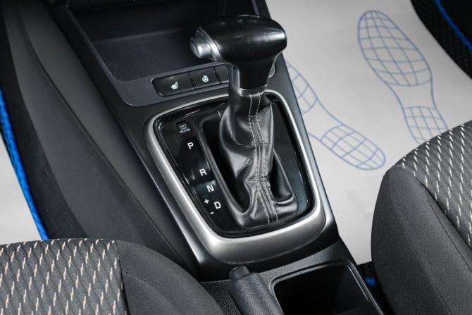Kia Rio IV с пробегом 2018 года, цена 1 059 000 рублей, 252000 км, седан, Автокод Объявления
