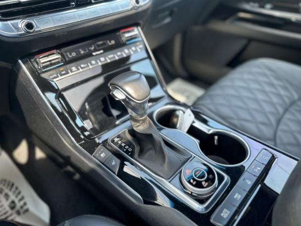 Kia Mohave I Рестайлинг 2 с пробегом 2023 года, цена 5 277 000 рублей, 65042 км, внедорожник, Автокод Объявления