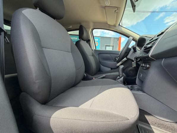 Renault Sandero II с пробегом 2017 года, цена 960 000 рублей, 34800 км, хэтчбек, Автокод Объявления
