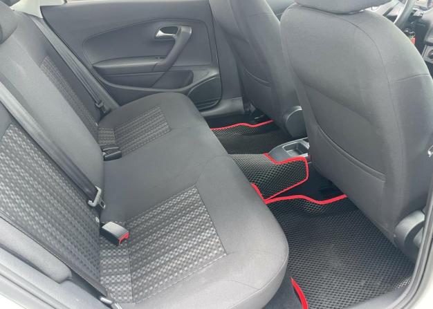 Volkswagen Polo V Рестайлинг с пробегом 2017 года, цена 1 159 800 рублей, 54477 км, седан, Автокод Объявления