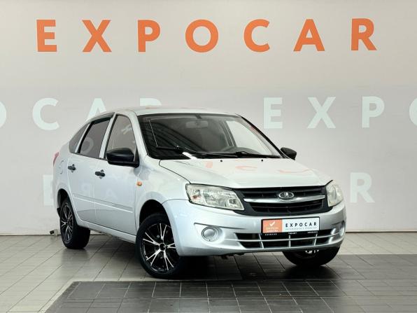 Lada (ВАЗ) Granta I с пробегом 2015 года, цена 350 000 рублей, 184000 км, лифтбек, Автокод Объявления