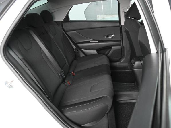 Hyundai Elantra VII (CN7) с пробегом 2021 года, цена 2 199 000 рублей, 68140 км, седан, Автокод Объявления