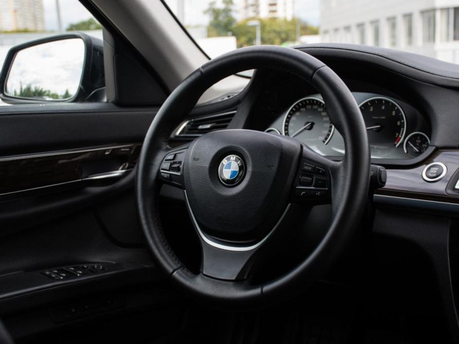 BMW 7 серии V (F01/F02/F04) Москва  - изображение 16
