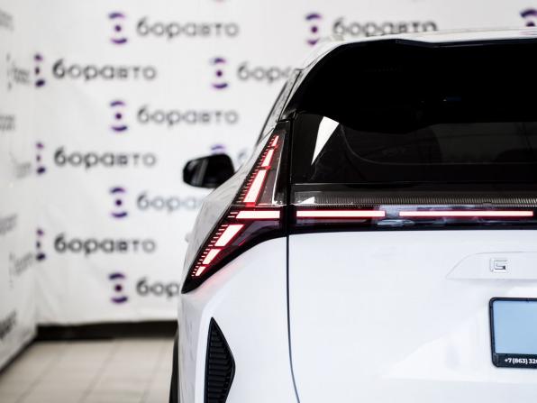 Geely Atlas II с пробегом 2023 года, цена 2 360 000 рублей, 80284 км, внедорожник, Автокод Объявления