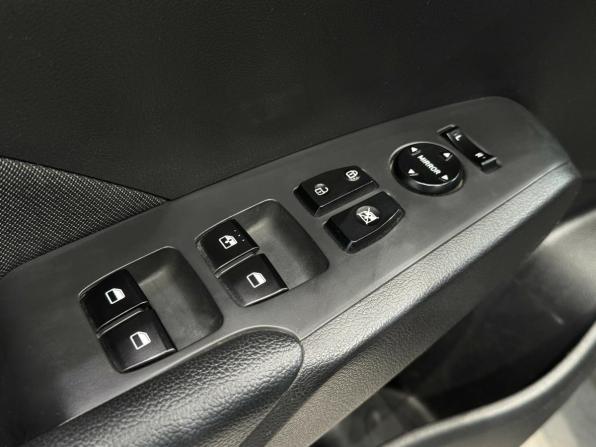 Hyundai Solaris II с пробегом 2019 года, цена 1 400 000 рублей, 145230 км, седан, Автокод Объявления