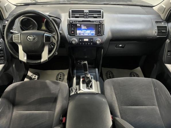 Toyota Land Cruiser Prado 150 Series Рестайлинг 1 с пробегом 2014 года, цена 2 825 000 рублей, 398023 км, внедорожник, Автокод Объявления