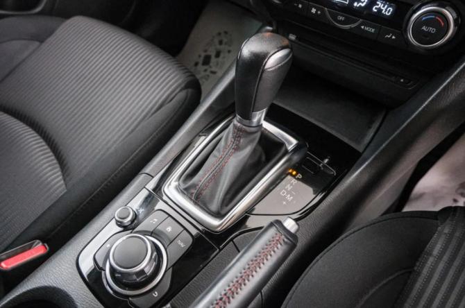 Mazda Axela III с пробегом 2015 года, цена 1 499 000 рублей, 113000 км, хэтчбек, Автокод Объявления