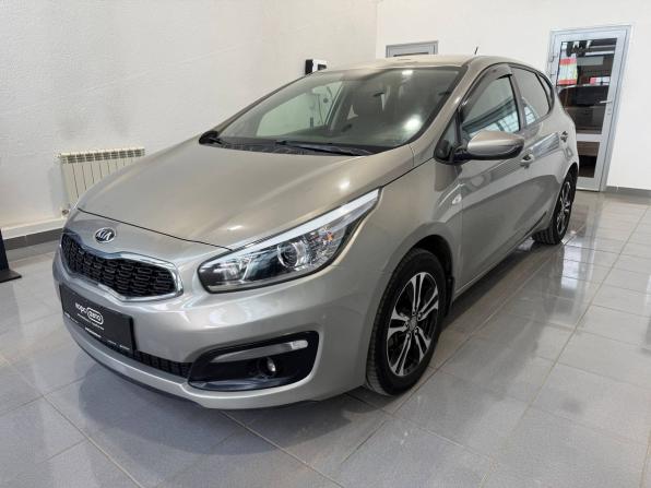 Kia Ceed II Рестайлинг с пробегом 2016 года, цена 860 000 рублей, 198718 км, хэтчбек, Автокод Объявления