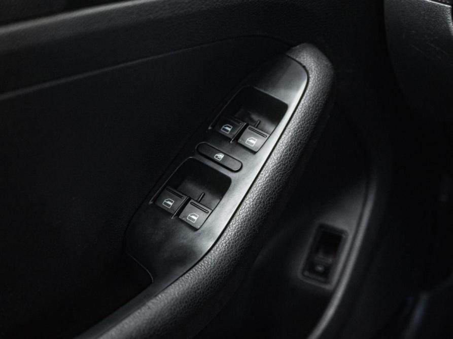 Volkswagen Jetta VI Рестайлинг Челябинск  - изображение 20