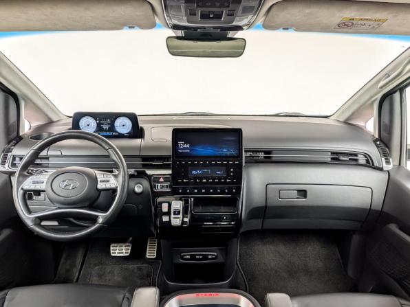 Hyundai Staria I с пробегом 2023 года, цена 4 850 000 рублей, 48774 км, минивэн, Автокод Объявления