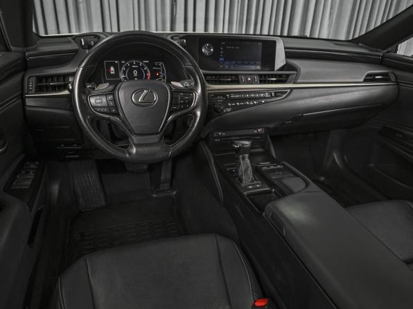 Lexus ES VII с пробегом 2018 года, цена 4 264 000 рублей, 82154 км, седан, Автокод Объявления