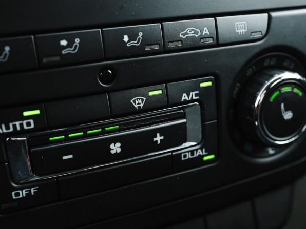 Skoda Yeti I Рестайлинг с пробегом 2014 года, цена 1 699 000 рублей, 141250 км, внедорожник, Автокод Объявления