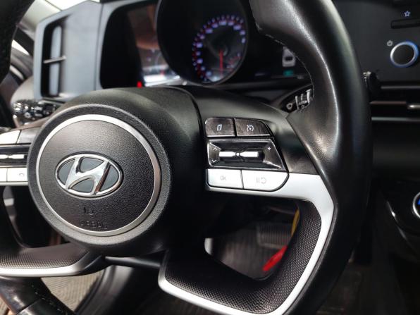 Hyundai Elantra VII (CN7) с пробегом 2022 года, цена 1 790 000 рублей, 59750 км, седан, Автокод Объявления
